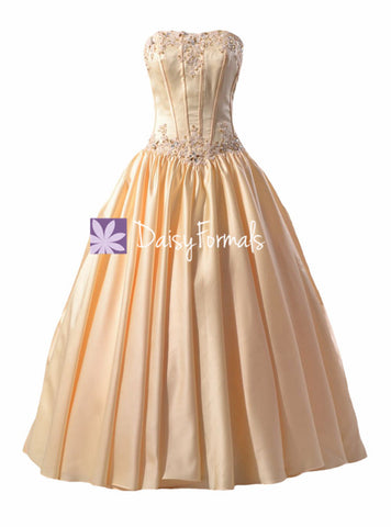 Amazing Embroidery Wedding Dress Strapless Semi sweetheart Wedding Gown (Tatiana)