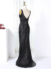 Sheath Sweep Train Black Ruched Sequined Bridesmaid Dress with V-neck (BMA205L)